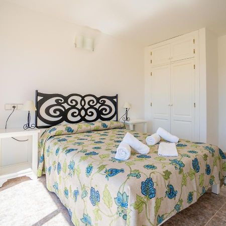 Apartamentos Marcelino - Formentera Break Es Pujols Exteriör bild