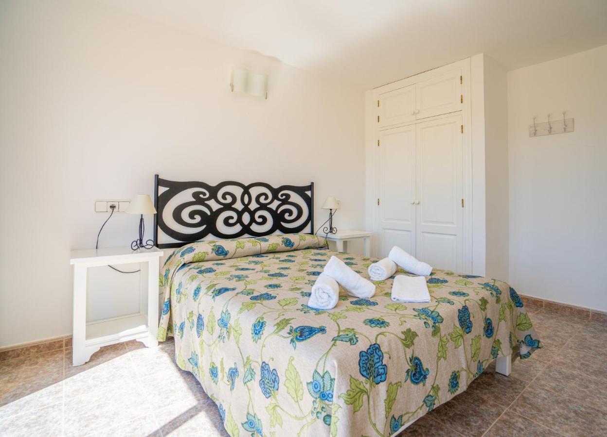 Apartamentos Marcelino - Formentera Break Es Pujols Exteriör bild